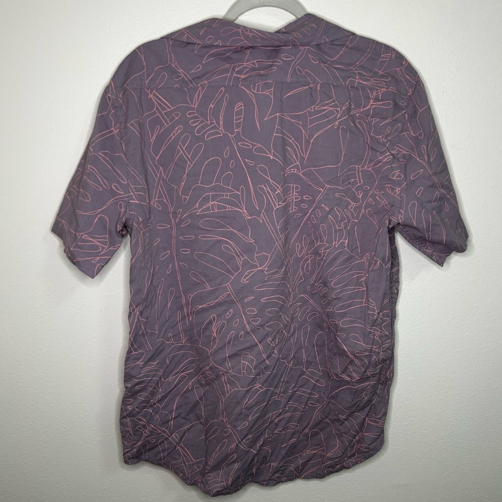 Billabong purple line art design short sleeve button down shirt - Picture 5 of 6